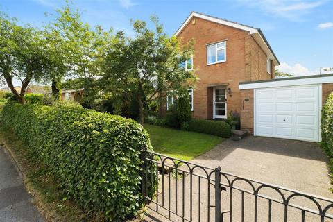 3 bedroom detached house for sale, Newbold Back Lane, Chesterfield S40