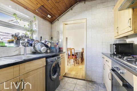 undefined, Croydon CR0