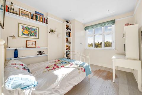 20 Carbery Avenue, London, W3 9AL