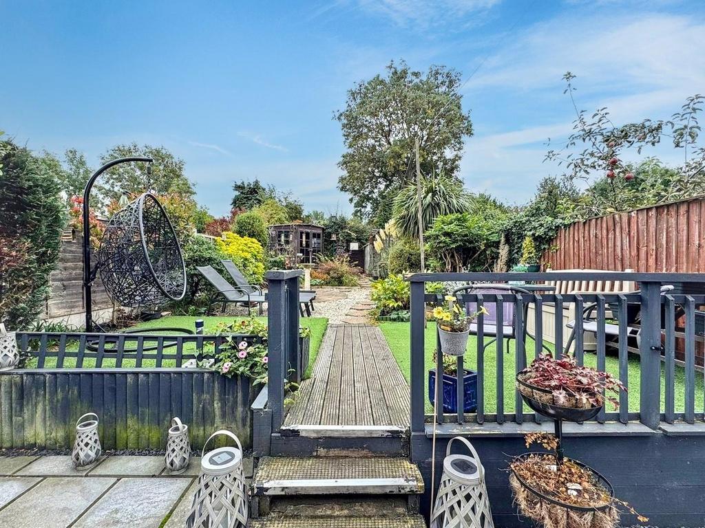 Garden (1).jpg