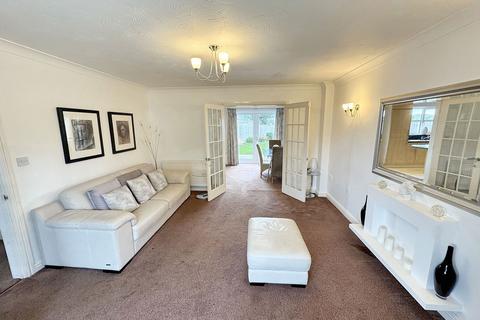 3 bedroom detached house for sale, Ffordd Y Berllan, Towyn, Abergele, LL22 9LZ