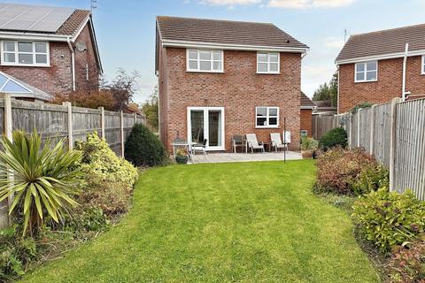 3 bedroom detached house for sale, Ffordd Y Berllan, Towyn, Abergele, LL22 9LZ