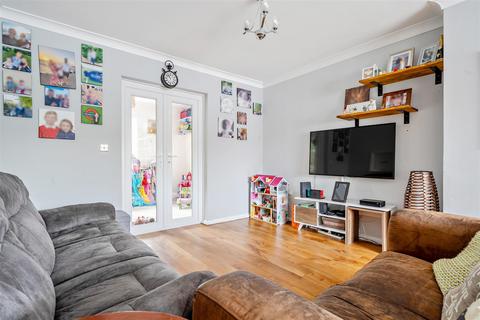 3 bedroom semi-detached house for sale, Hillary Road, Penenden Heath