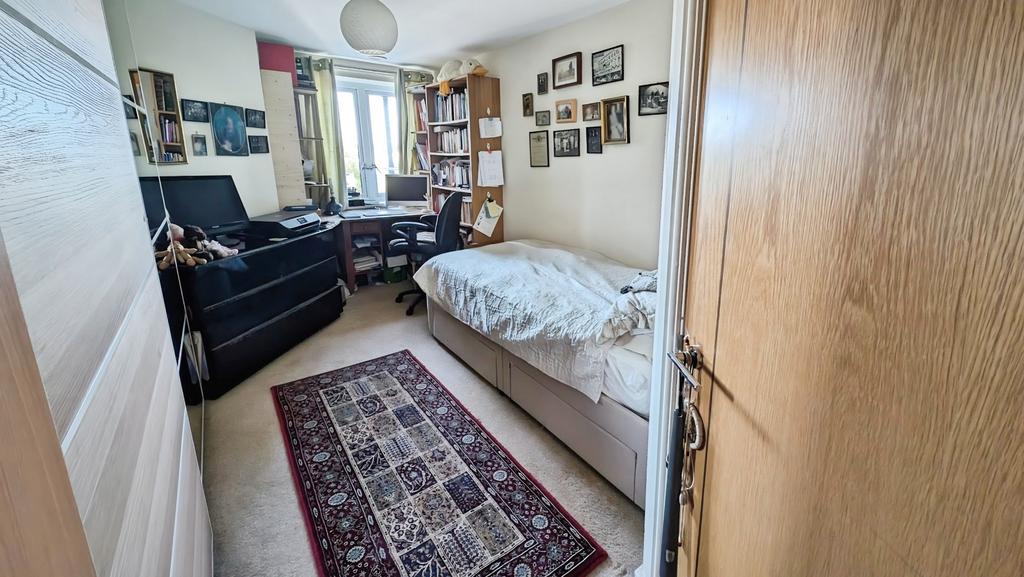 Pbox-bedroom-344014.jpg