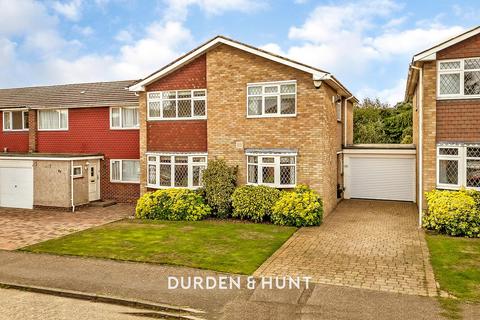 4 bedroom link detached house for sale, Woolhampton Way, Chigwell, IG7