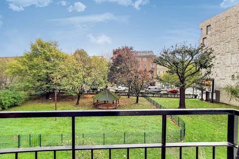 2 bedroom flat for sale, Lant Street, Borough, London, SE1