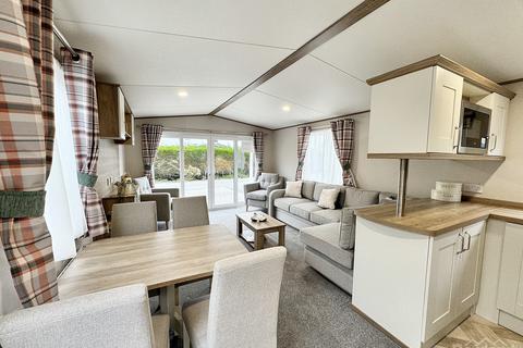 undefined, Levens LA8