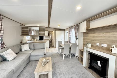 undefined, Levens LA8