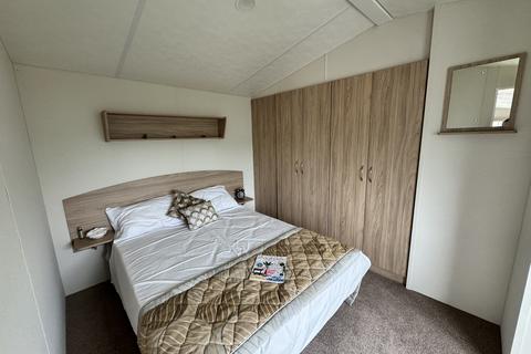 undefined, Levens LA8