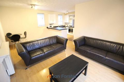 2 bedroom apartment to rent, Blackfriars Court, Newcastle Upon Tyne