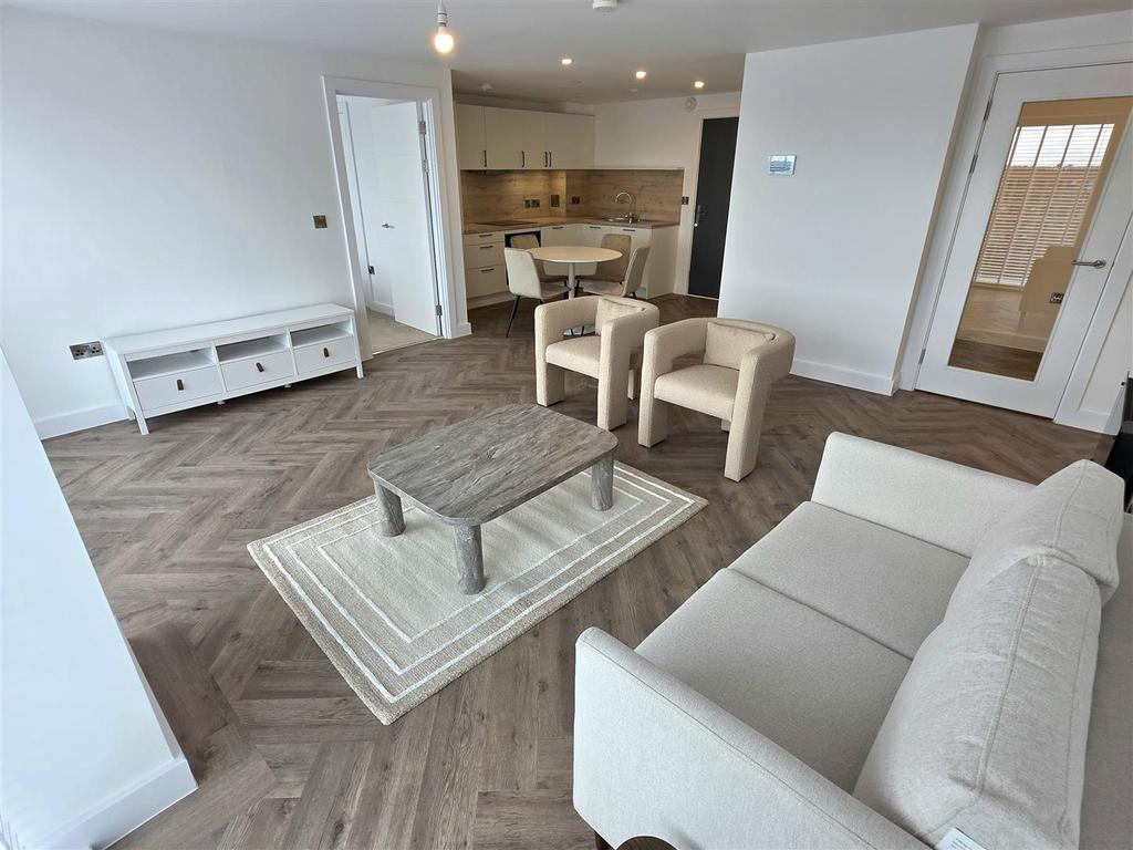 Lounge/Kitchen