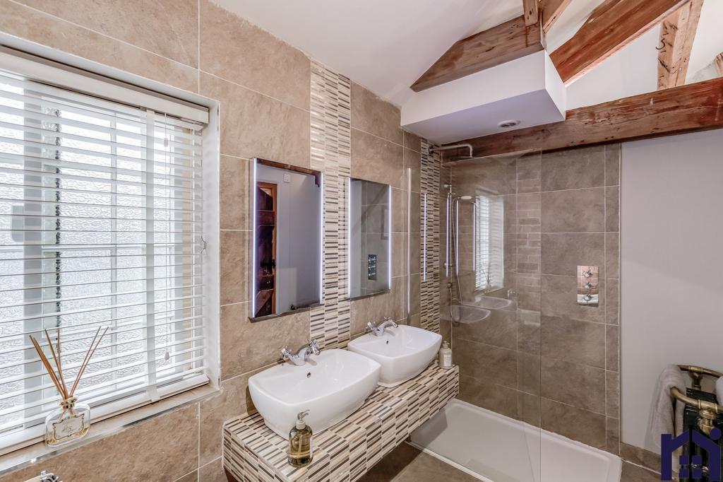 En suite