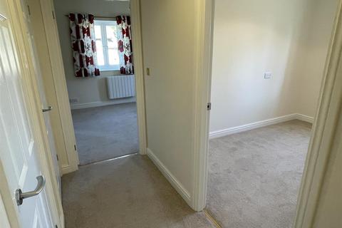 2 bedroom flat for sale, Pegasus Court, Bourton-On-The-Water, Cheltenham