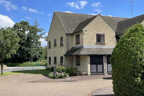 2 bedroom flat for sale, Pegasus Court, Bourton-On-The-Water, Cheltenham