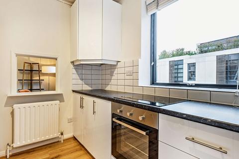 2 bedroom apartment to rent, Fulham Road, London, SW3