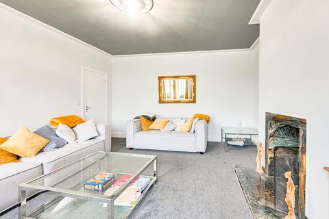 undefined, Bridgwater Drive, Westcliff-on-sea, SS0
