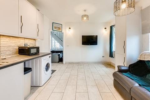 undefined, Bridgwater Drive, Westcliff-on-sea, SS0
