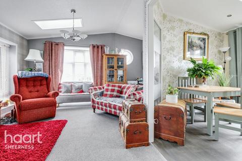 undefined, Warden Road, Eastchurch