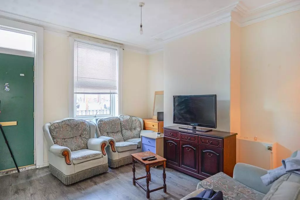 5 bedroom terraced house for sale - Photo 5