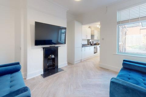 4 bedroom house to rent, Carholme Road, Lincoln LN1