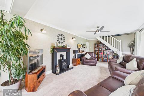 4 bedroom chalet for sale, Beeleigh Road, Maldon