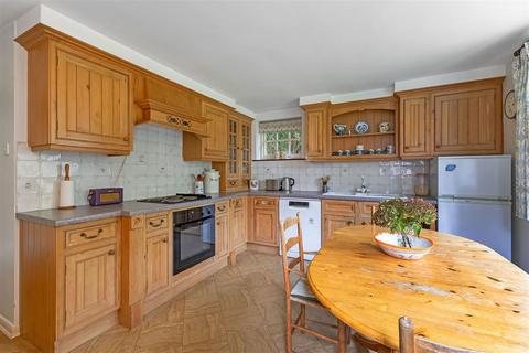 3 bedroom detached house for sale, Steep