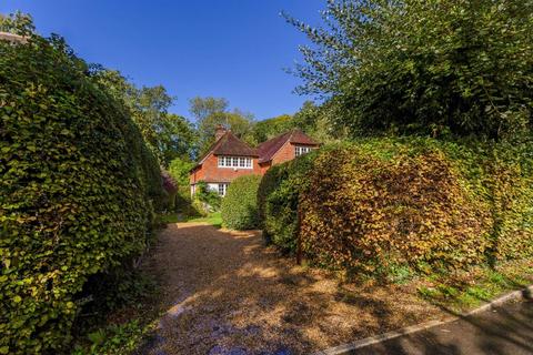 3 bedroom detached house for sale, Steep