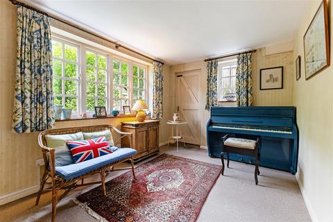 3 bedroom detached house for sale, Steep