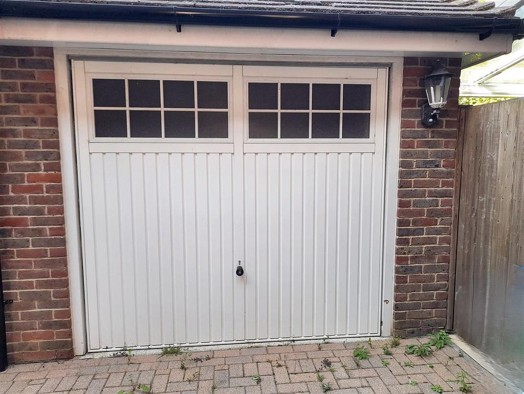 Garage 1 new.jpg