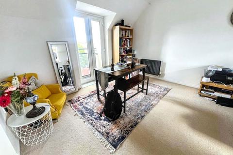 2 bedroom flat for sale, Romulus Court, Fenham, Newcastle upon Tyne, Tyne and Wear, NE4 9AW