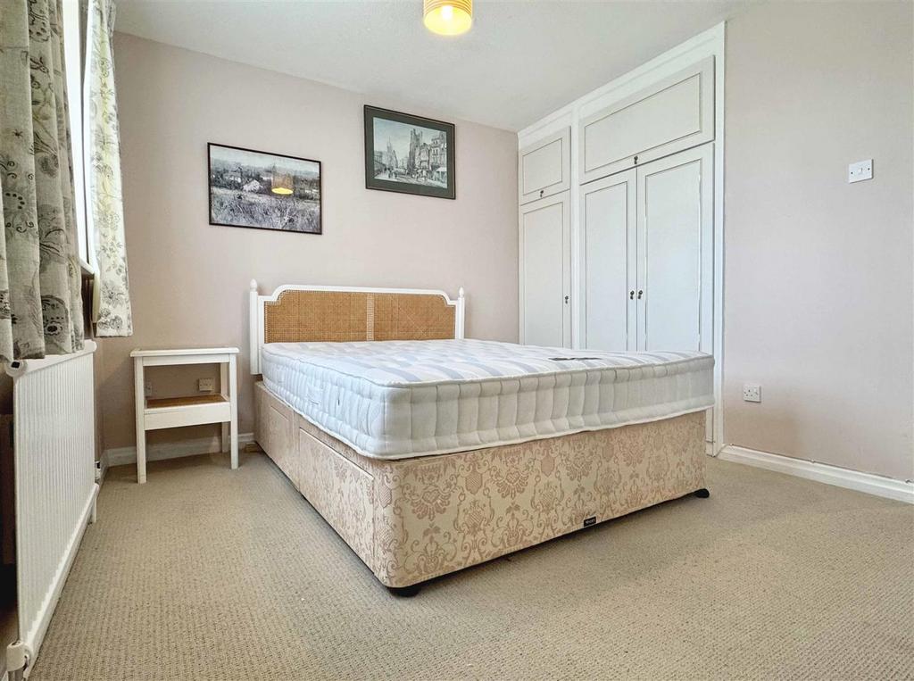 Master Bedroom.jpg