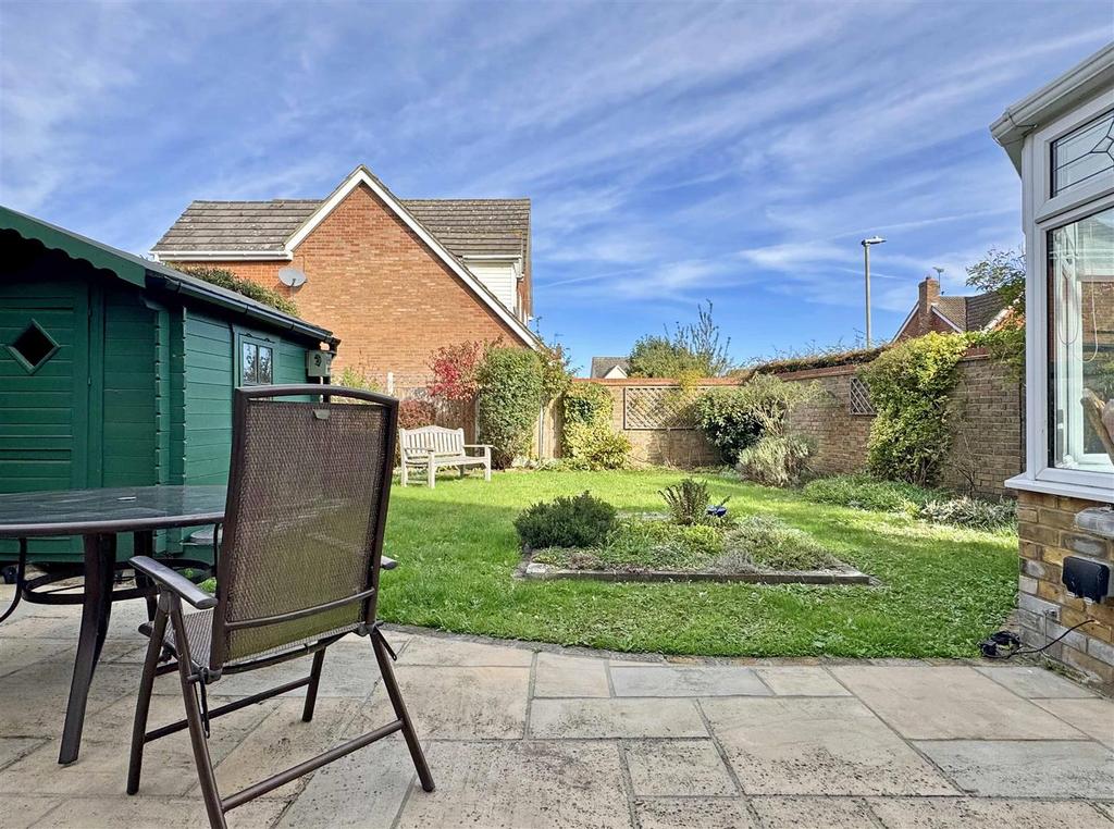 Rear Garden b.jpg