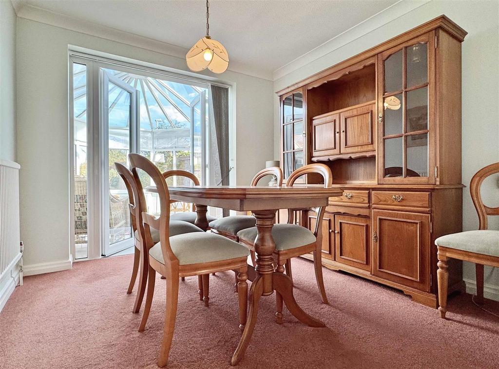 Dining Room.jpg