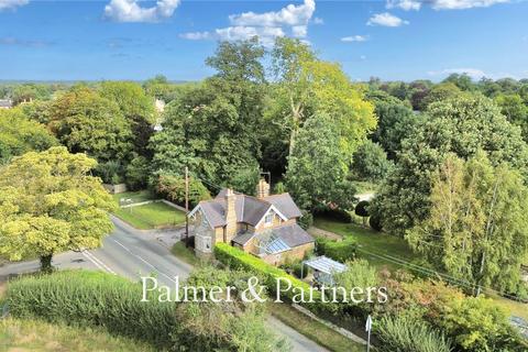 3 bedroom detached house for sale, Main Road, Woolverstone, Ipswich, Suffolk, IP9