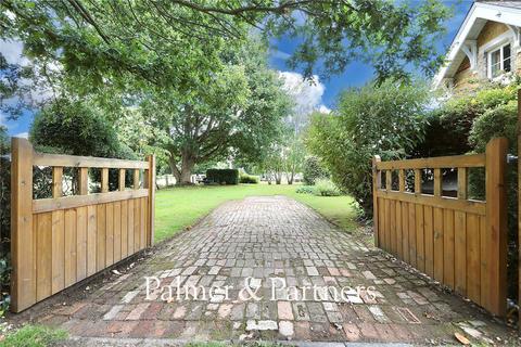 3 bedroom detached house for sale, Main Road, Woolverstone, Ipswich, Suffolk, IP9