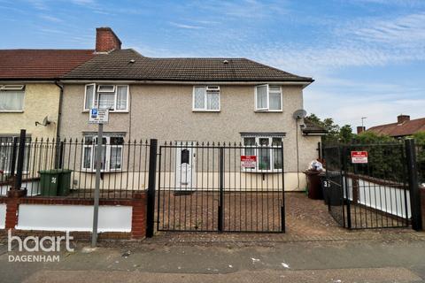 4 bedroom end of terrace house for sale, Highgrove Road, Dagenham