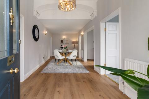 2 bedroom ground floor flat for sale, Lower Howsell Road, Malvern, Worcestershire, WR14 1ED