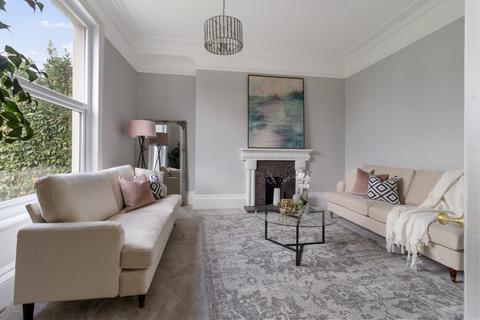 2 bedroom ground floor flat for sale, Lower Howsell Road, Malvern, Worcestershire, WR14 1ED