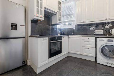 2 bedroom flat to rent, Fitzgeorge Avenue, London W14