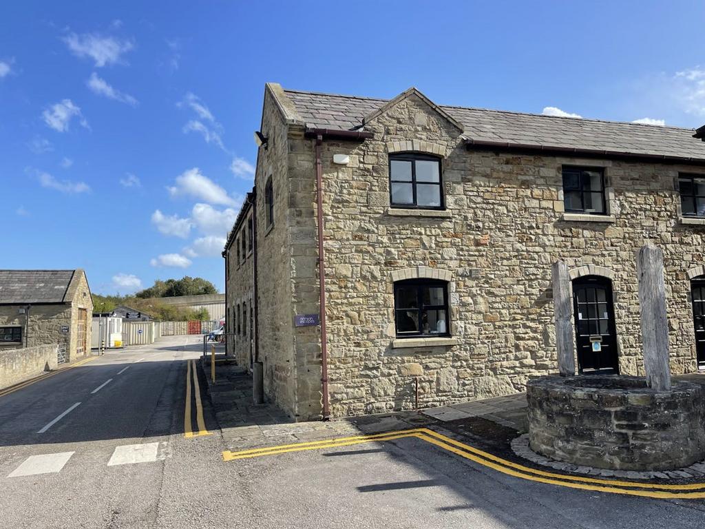 Unit 3 Granary Crt External  4.jpg