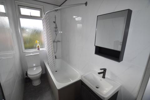 1 bedroom in a house share to rent, BILLS INCLUDED - Meanwood Road, Leeds LS6
