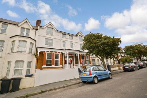 2 bedroom flat to rent, Norfolk Road, Cliftonville, CT9 2HX