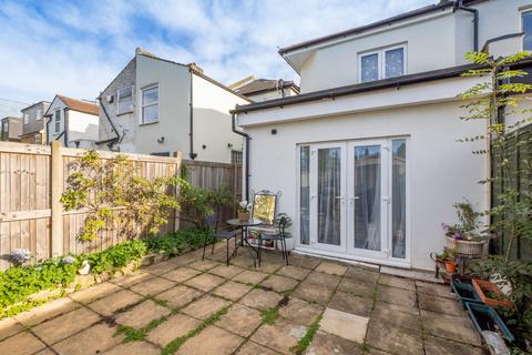 52 Haddon Road, Sutton, SM1 1RN