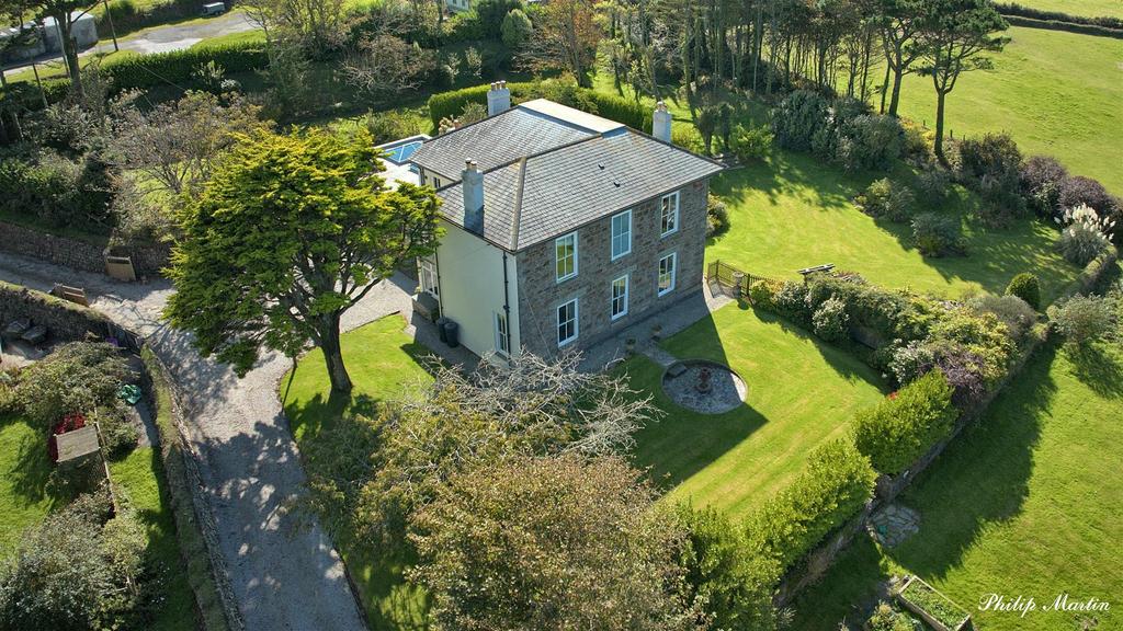 Still 2025-09-23 180900 1.52.1.jpg