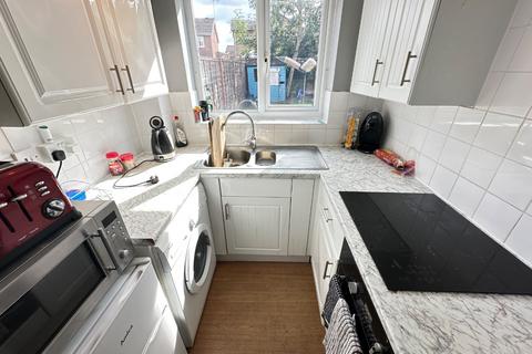 undefined, Mees Close, Luton, Bedfordshire, LU3 4AZ