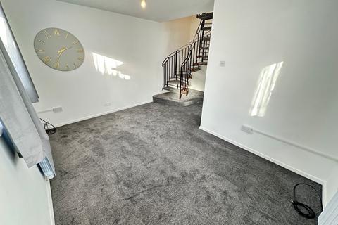 undefined, Mees Close, Luton, Bedfordshire, LU3 4AZ