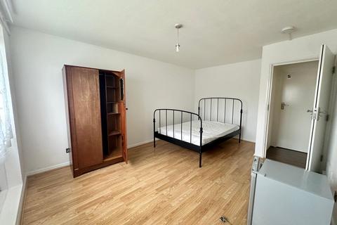 undefined, Barking IG11