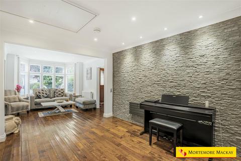 undefined, Elmbank, London