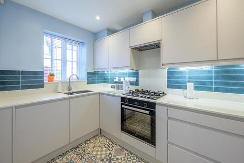 4 bedroom townhouse for sale, Stanham Close, Wombourne, WV5 9JL