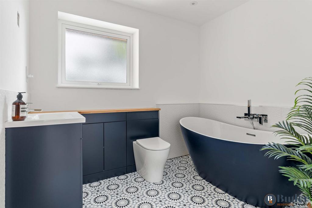 Family bathroom